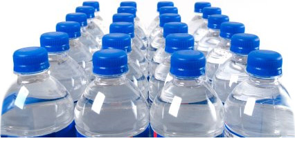 botellas de agua mineral